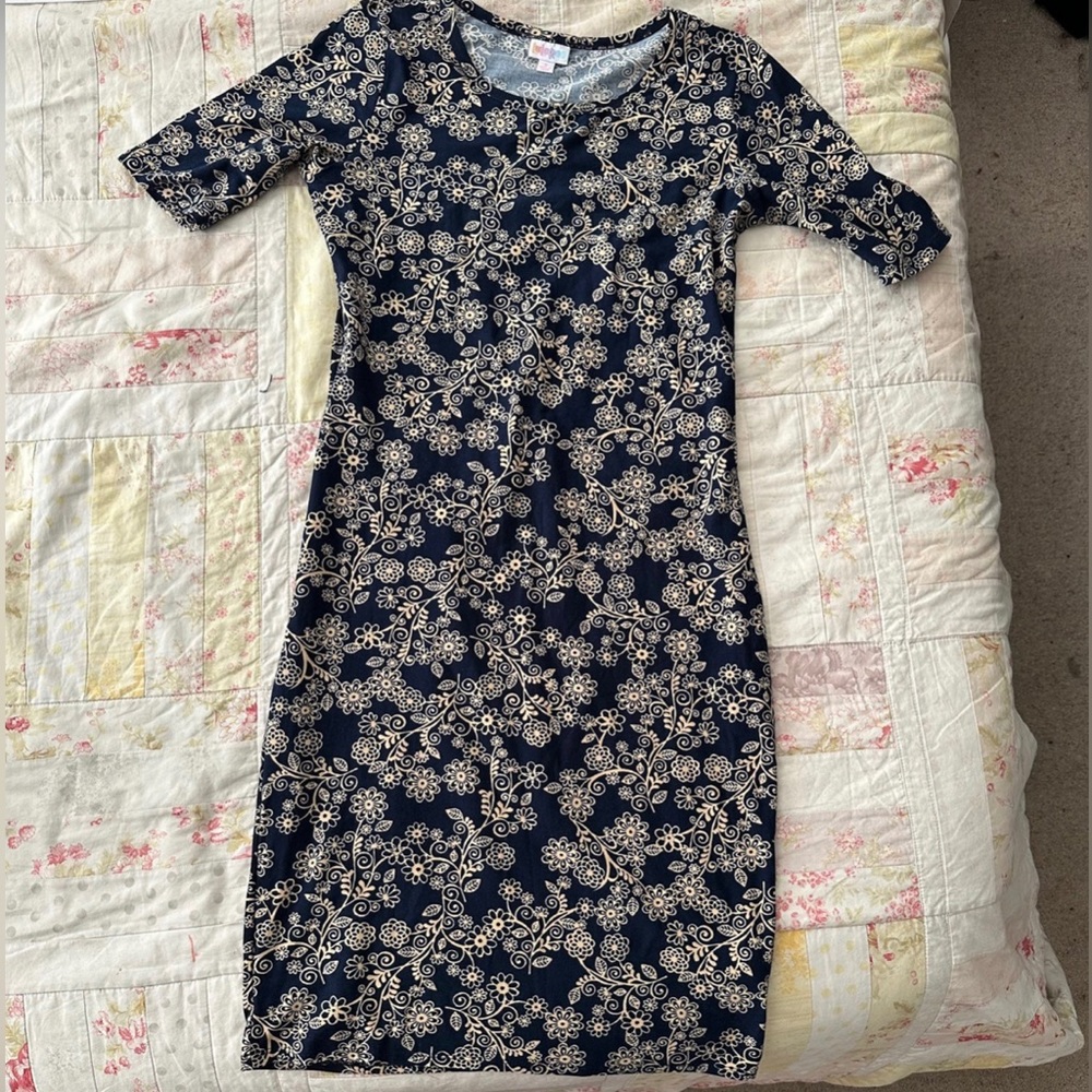 Vintage Lularoe Julia size small